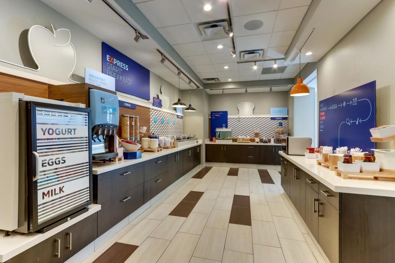Holiday Inn Express - Wilmington - Porters Neck By Ihg Esterno foto