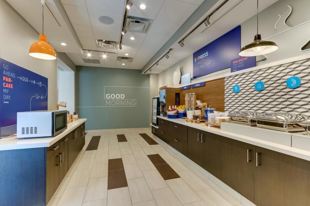 Holiday Inn Express - Wilmington - Porters Neck By Ihg Esterno foto
